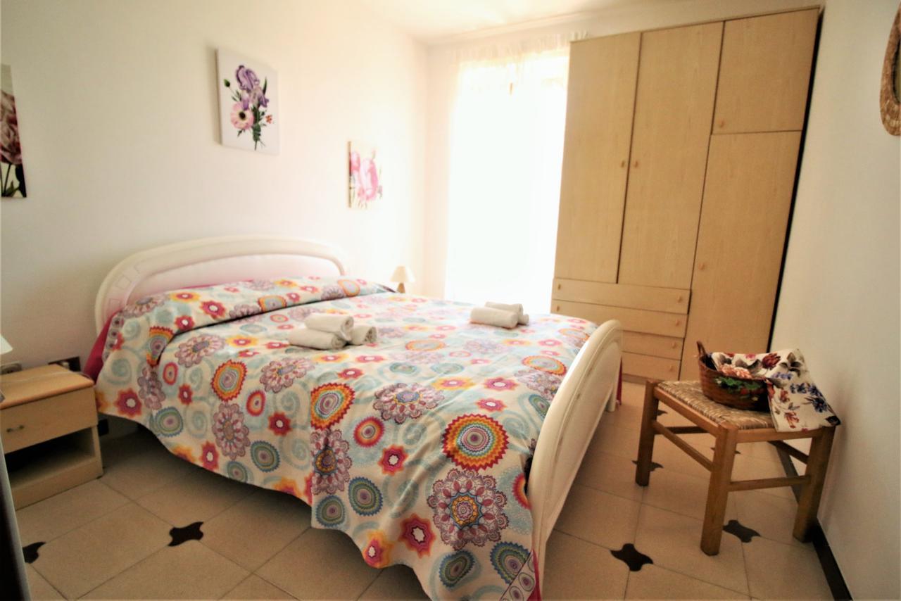 Holidaycasa Leone - Con Posto Auto A 200Mt Dal Mare Sperlonga Eksteriør billede