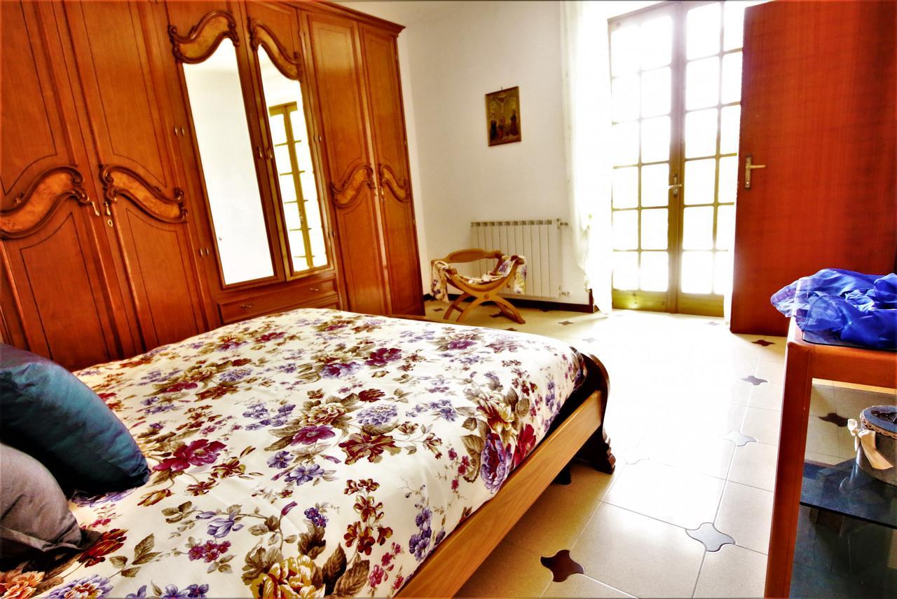 Holidaycasa Leone - Con Posto Auto A 200Mt Dal Mare Sperlonga Eksteriør billede