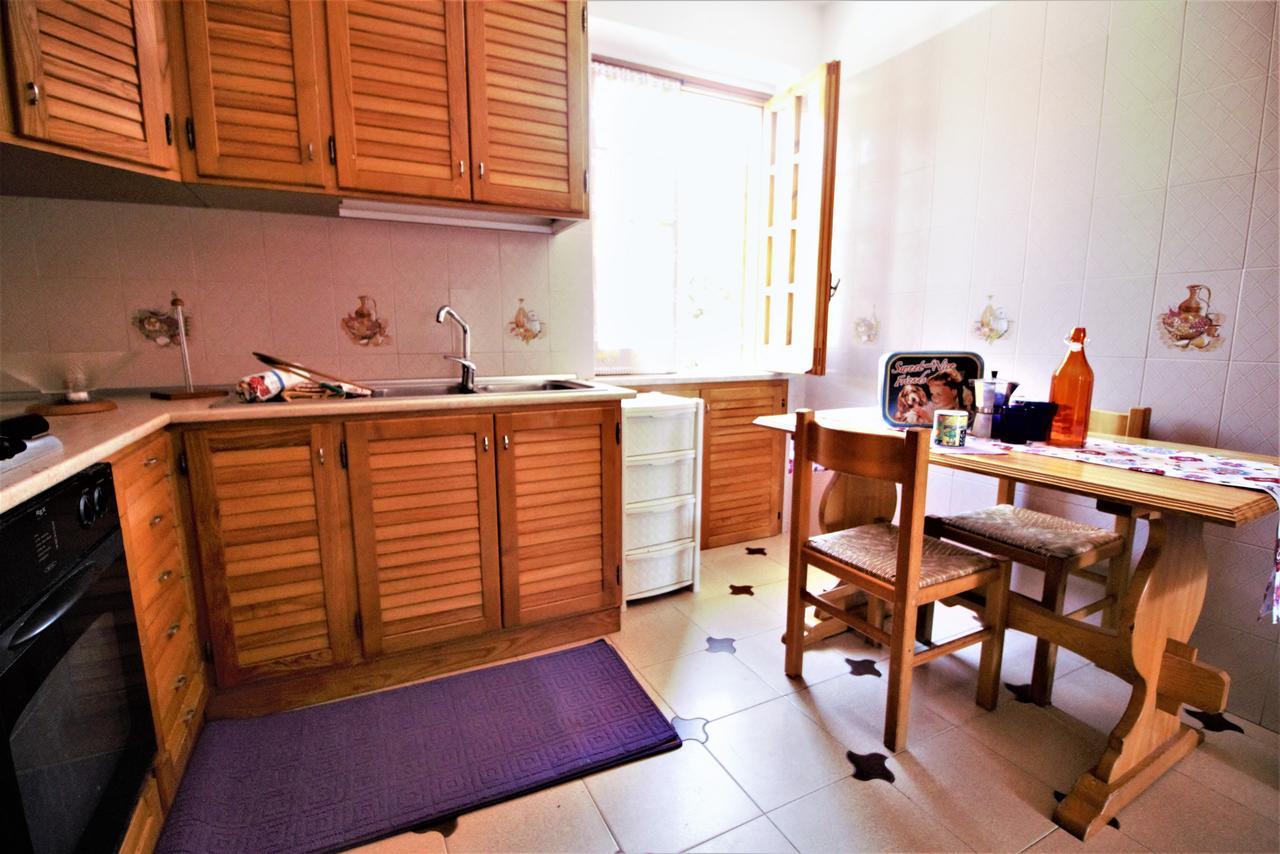 Holidaycasa Leone - Con Posto Auto A 200Mt Dal Mare Sperlonga Eksteriør billede