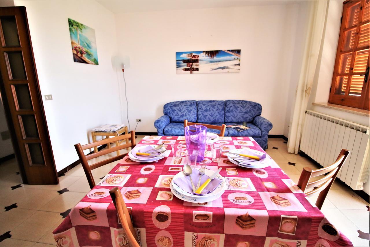 Holidaycasa Leone - Con Posto Auto A 200Mt Dal Mare Sperlonga Eksteriør billede